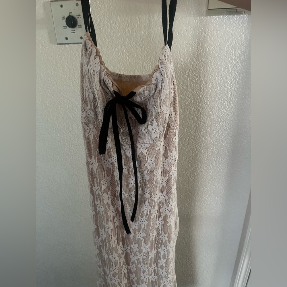 Lace dress